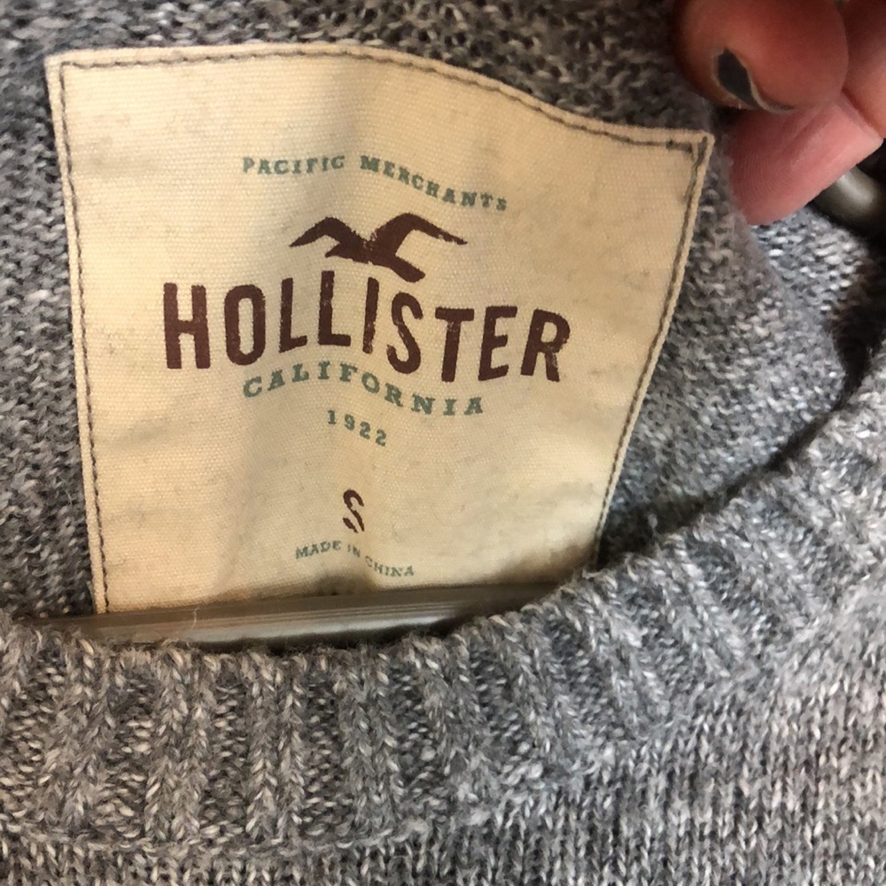 Sweater - Picture 2 of 5